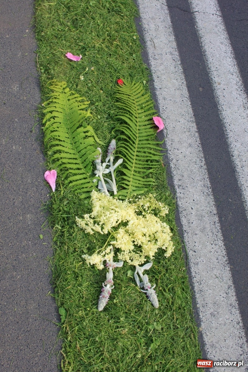 Zdjęcie w galerii na portalu naszraciborz.pl: W Wojnowicach Boże Ciało do czterech kaplic [FOTO] wiadomości z regionu