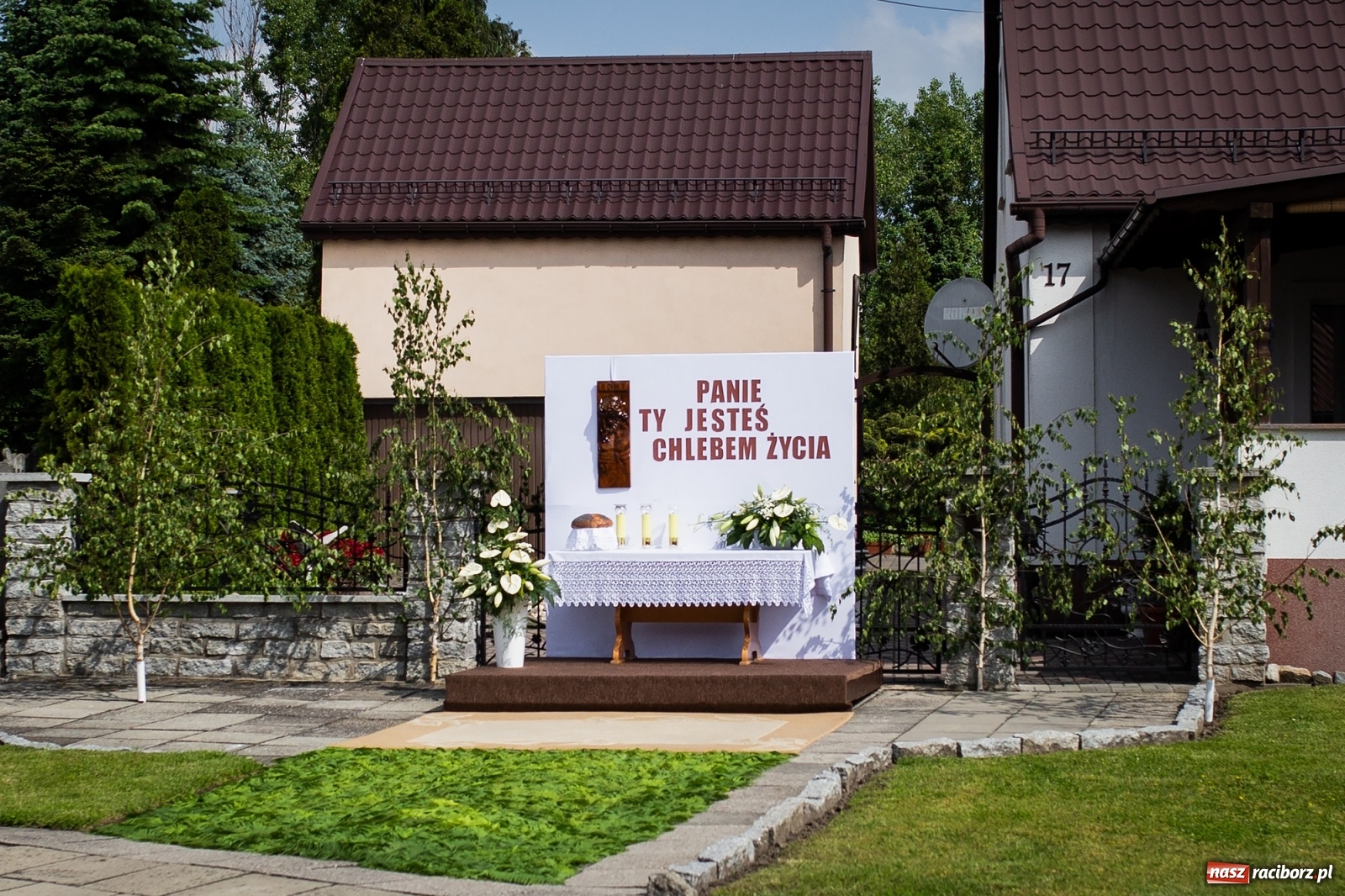 Zdjęcie w galerii na portalu naszraciborz.pl: W Studziennej z ołtarzami, ale bez procesji [FOTO] wiadomości z regionu
