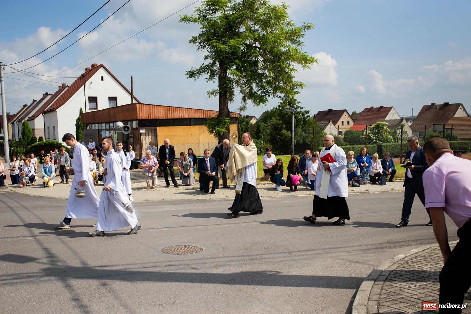 Zdjęcie w galerii na portalu naszraciborz.pl: W Studziennej z ołtarzami, ale bez procesji [FOTO] wiadomości z regionu
