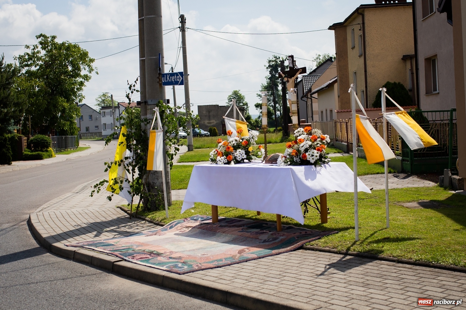 Zdjęcie w galerii na portalu naszraciborz.pl: W Studziennej z ołtarzami, ale bez procesji [FOTO] wiadomości z regionu