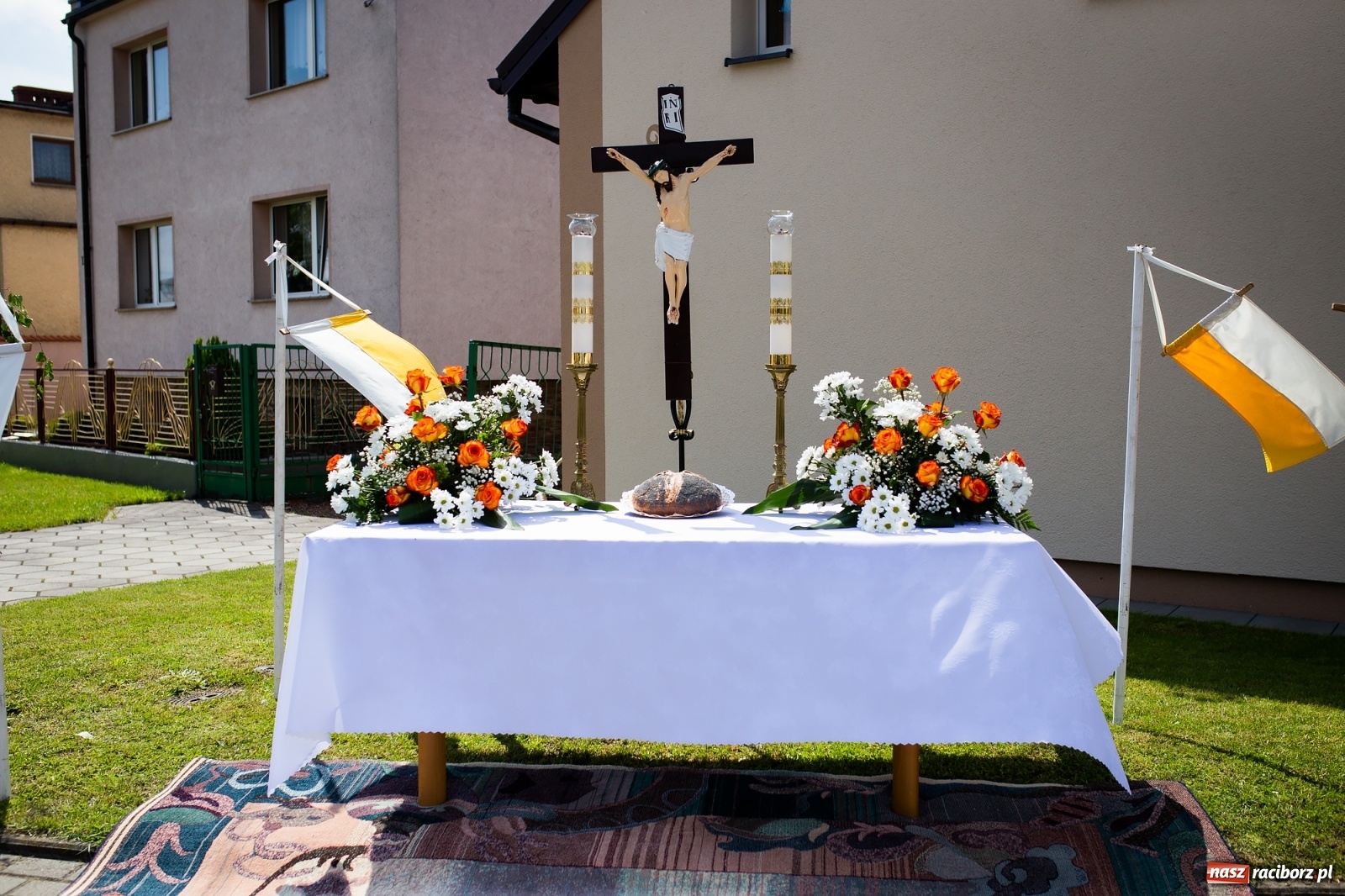 Zdjęcie w galerii na portalu naszraciborz.pl: W Studziennej z ołtarzami, ale bez procesji [FOTO] wiadomości z regionu