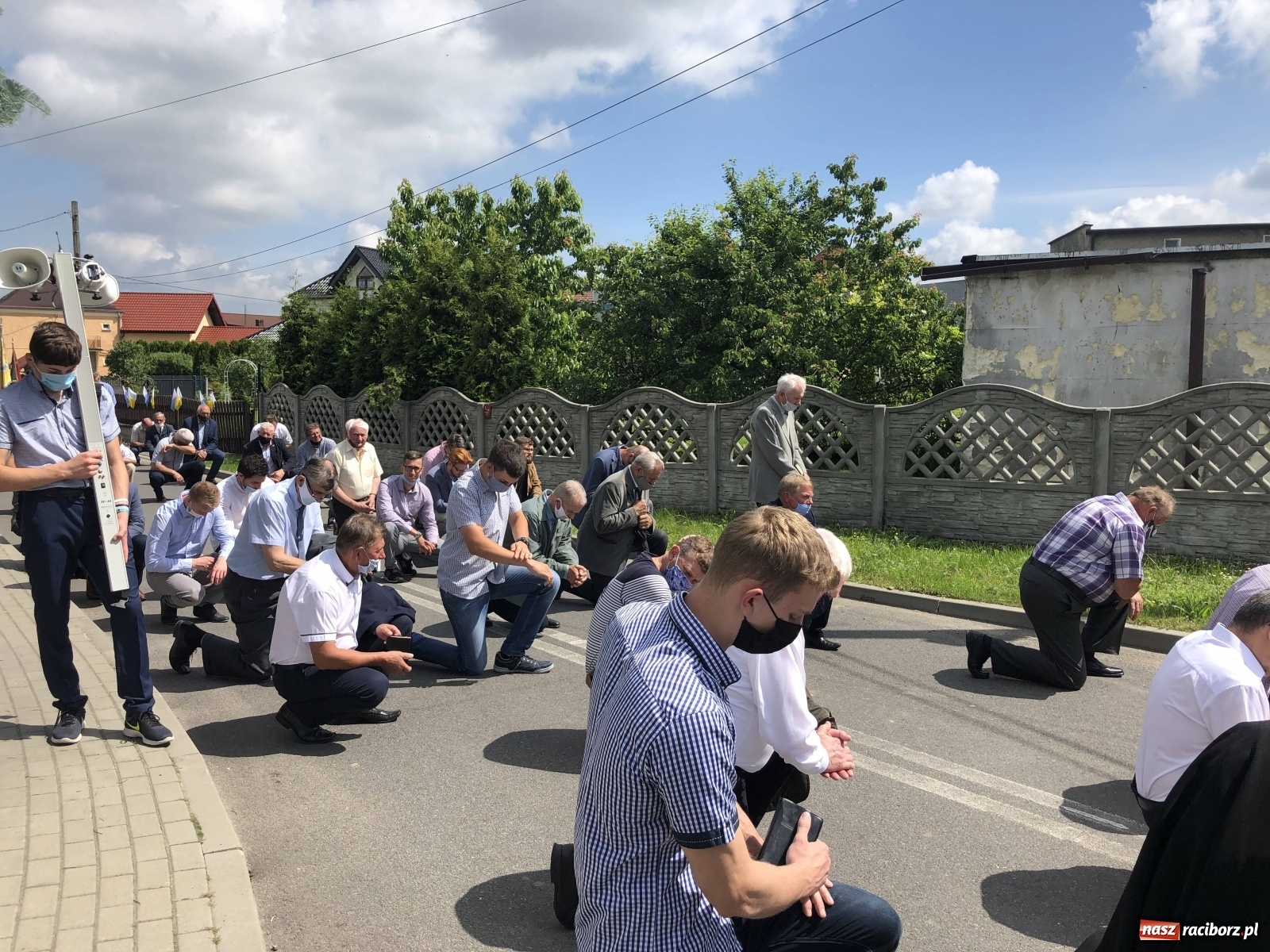 Zdjęcie w galerii na portalu naszraciborz.pl: Boże Ciało w Krzyżanowicach, Tworkowie i Roszkowie [FOTO] wiadomości z regionu
