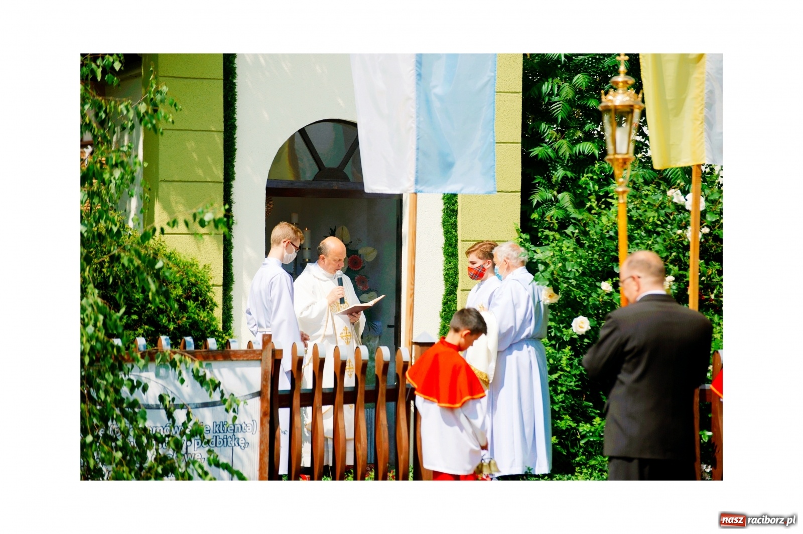 Zdjęcie w galerii na portalu naszraciborz.pl: Boże Ciało w Krzyżanowicach, Tworkowie i Roszkowie [FOTO] wiadomości z regionu