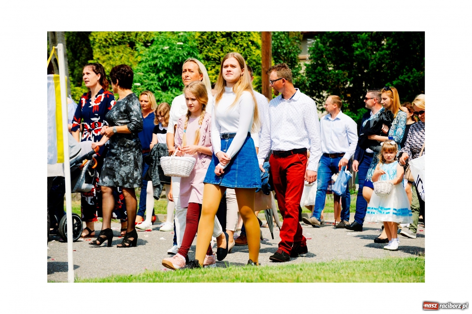 Zdjęcie w galerii na portalu naszraciborz.pl: Boże Ciało w Krzyżanowicach, Tworkowie i Roszkowie [FOTO] wiadomości z regionu