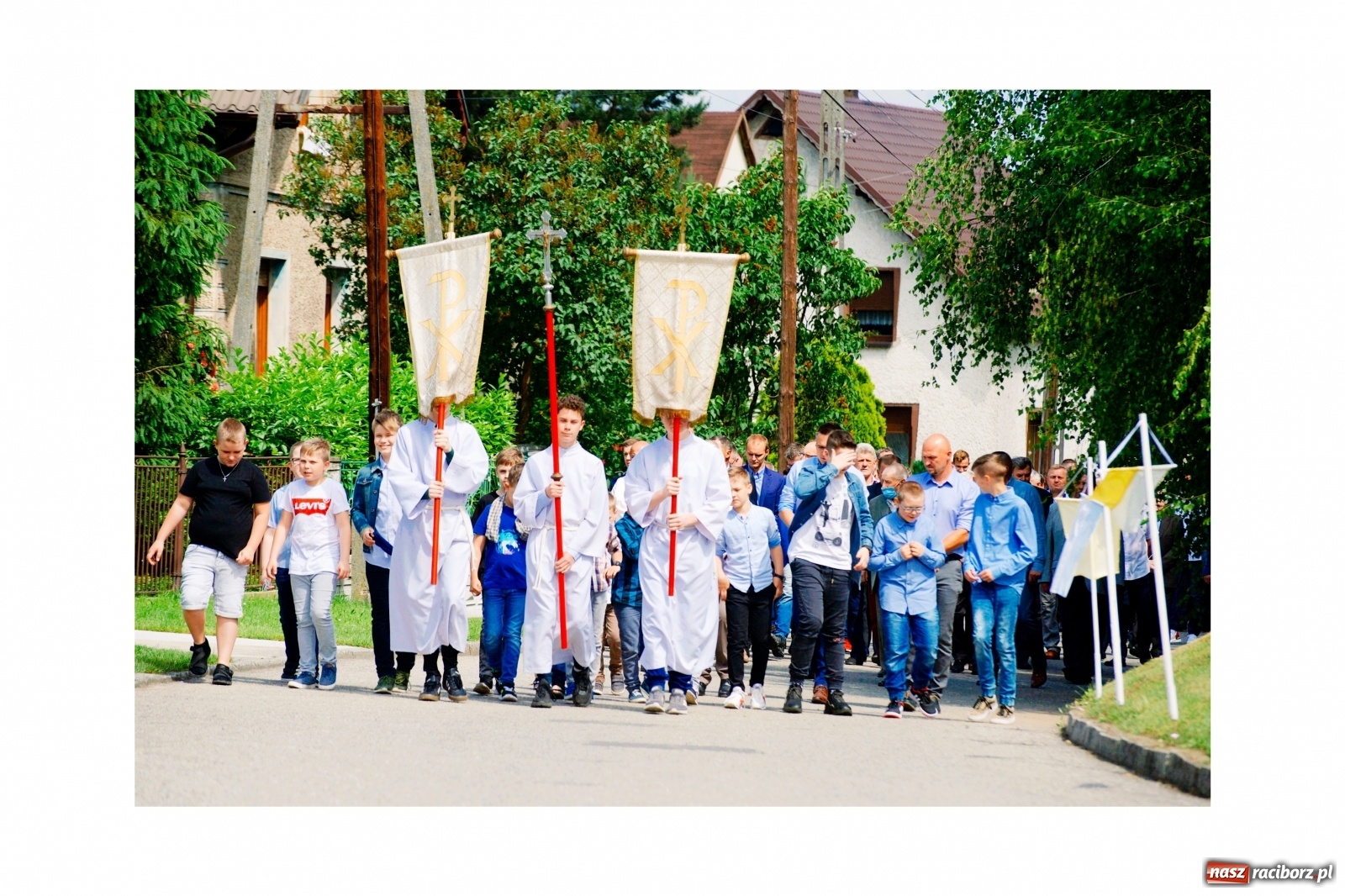 Zdjęcie w galerii na portalu naszraciborz.pl: Boże Ciało w Krzyżanowicach, Tworkowie i Roszkowie [FOTO] wiadomości z regionu