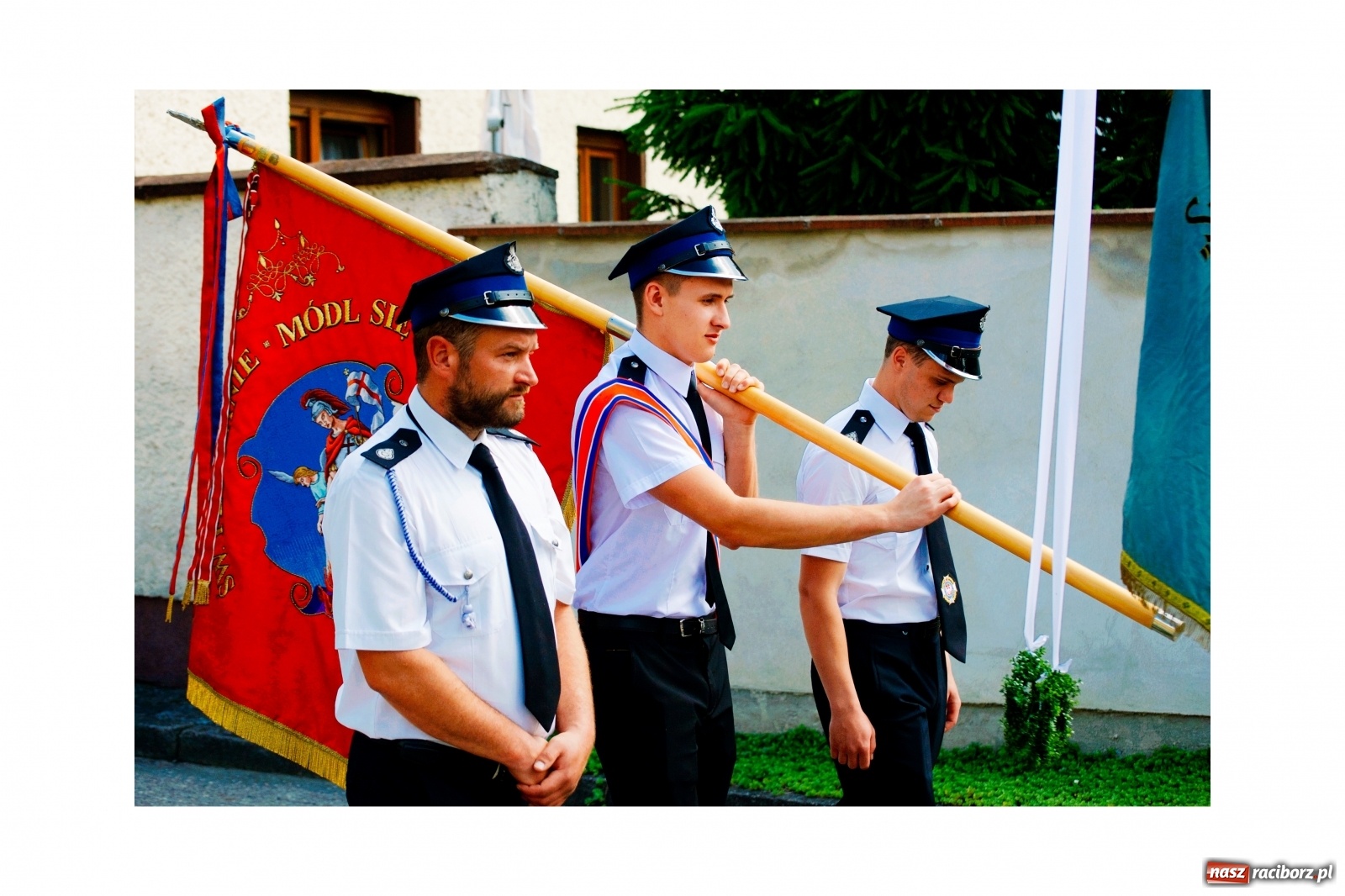 Zdjęcie w galerii na portalu naszraciborz.pl: Boże Ciało w Krzyżanowicach, Tworkowie i Roszkowie [FOTO] wiadomości z regionu
