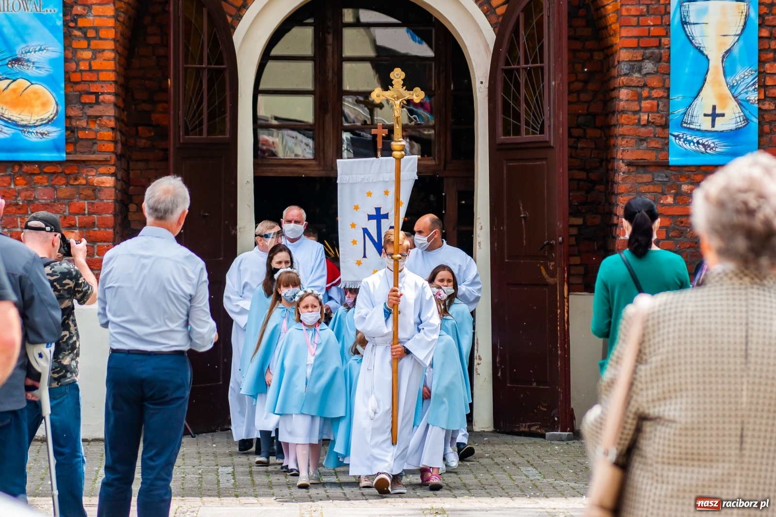 Zdjęcie w galerii na portalu naszraciborz.pl: Parafia WNMP. Najświętszy Sakrament przy św. Sebastianie - patronie od morowego powietrza  wiadomości z regionu