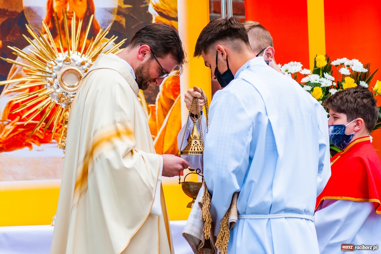 Zdjęcie w galerii na portalu naszraciborz.pl: Parafia WNMP. Najświętszy Sakrament przy św. Sebastianie - patronie od morowego powietrza  wiadomości z regionu