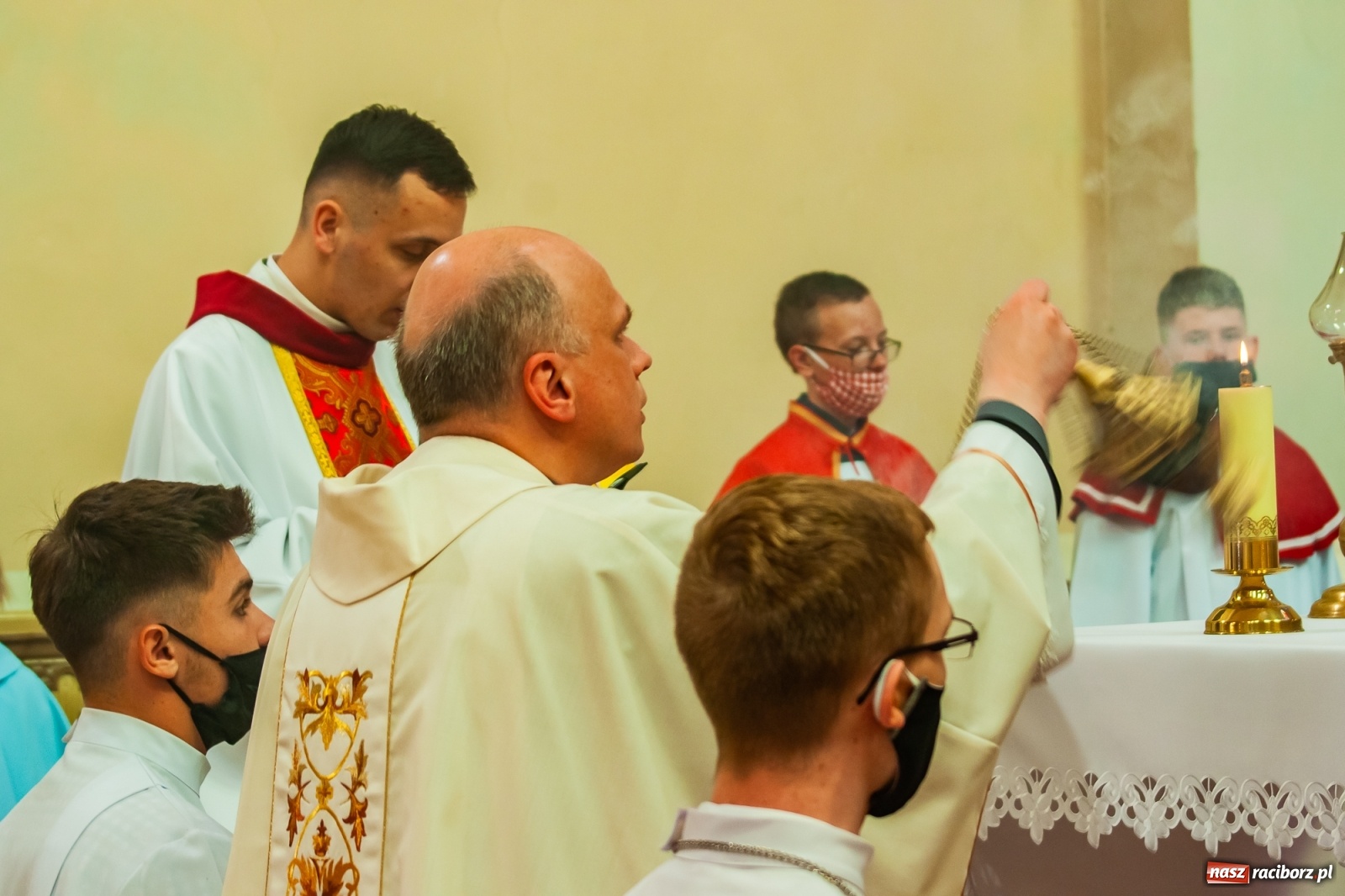 Zdjęcie w galerii na portalu naszraciborz.pl: Parafia WNMP. Najświętszy Sakrament przy św. Sebastianie - patronie od morowego powietrza  wiadomości z regionu