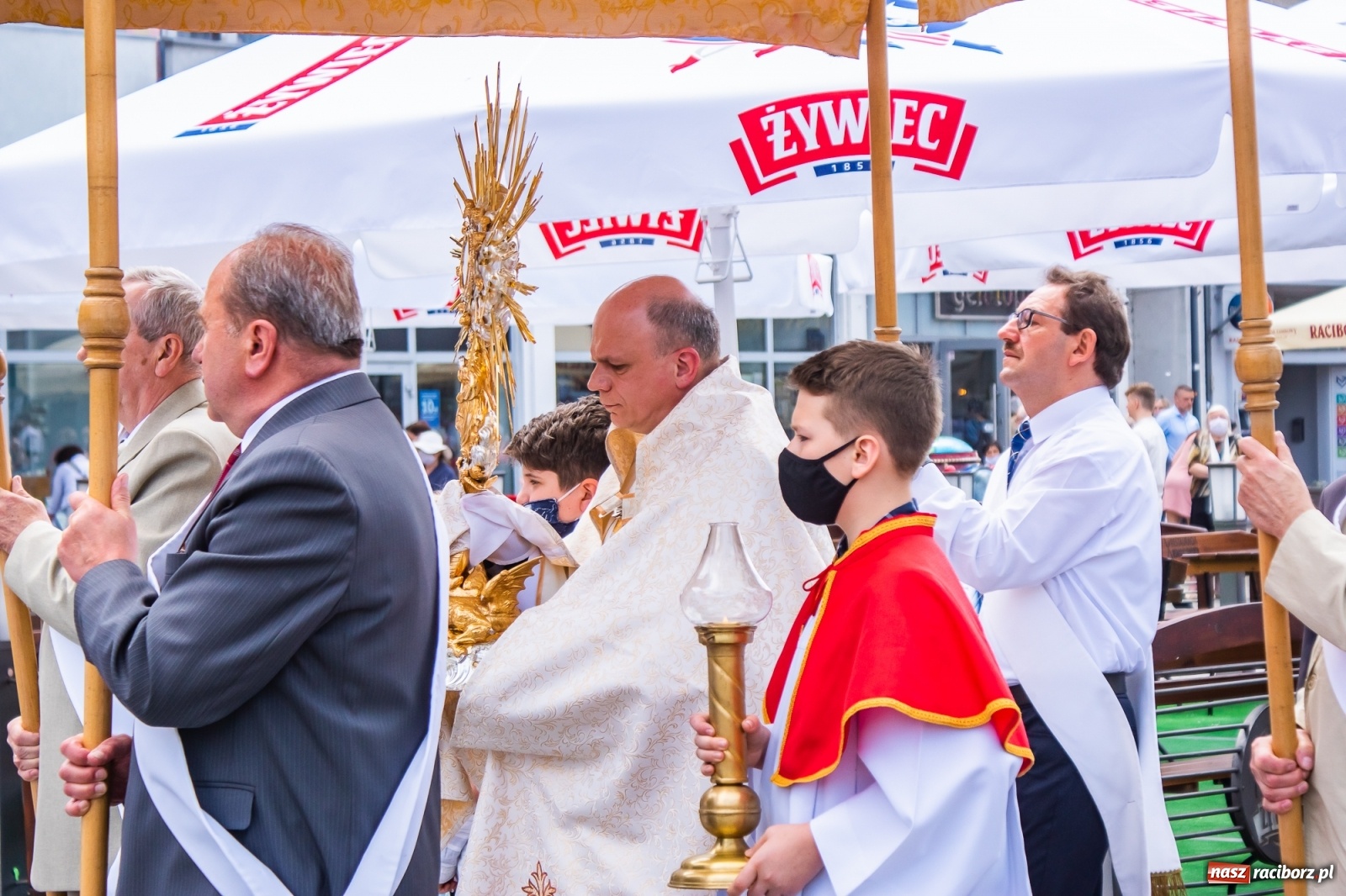 Zdjęcie w galerii na portalu naszraciborz.pl: Parafia WNMP. Najświętszy Sakrament przy św. Sebastianie - patronie od morowego powietrza  wiadomości z regionu