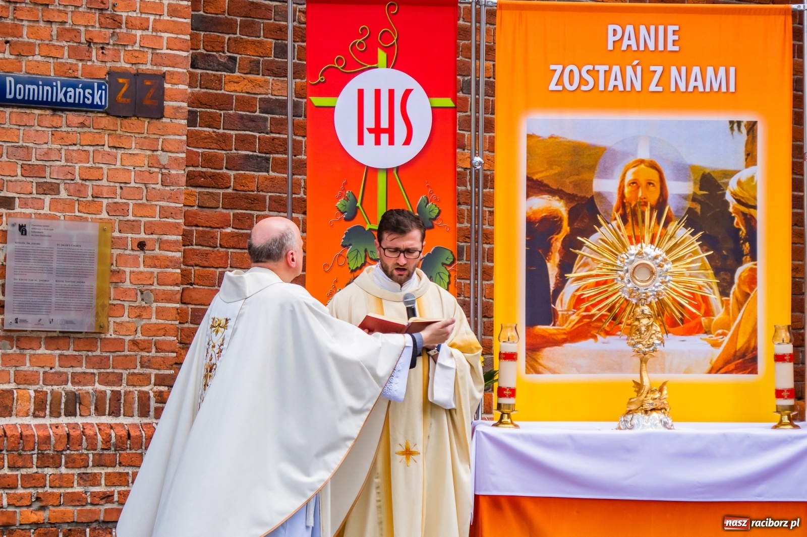Zdjęcie w galerii na portalu naszraciborz.pl: Parafia WNMP. Najświętszy Sakrament przy św. Sebastianie - patronie od morowego powietrza  wiadomości z regionu