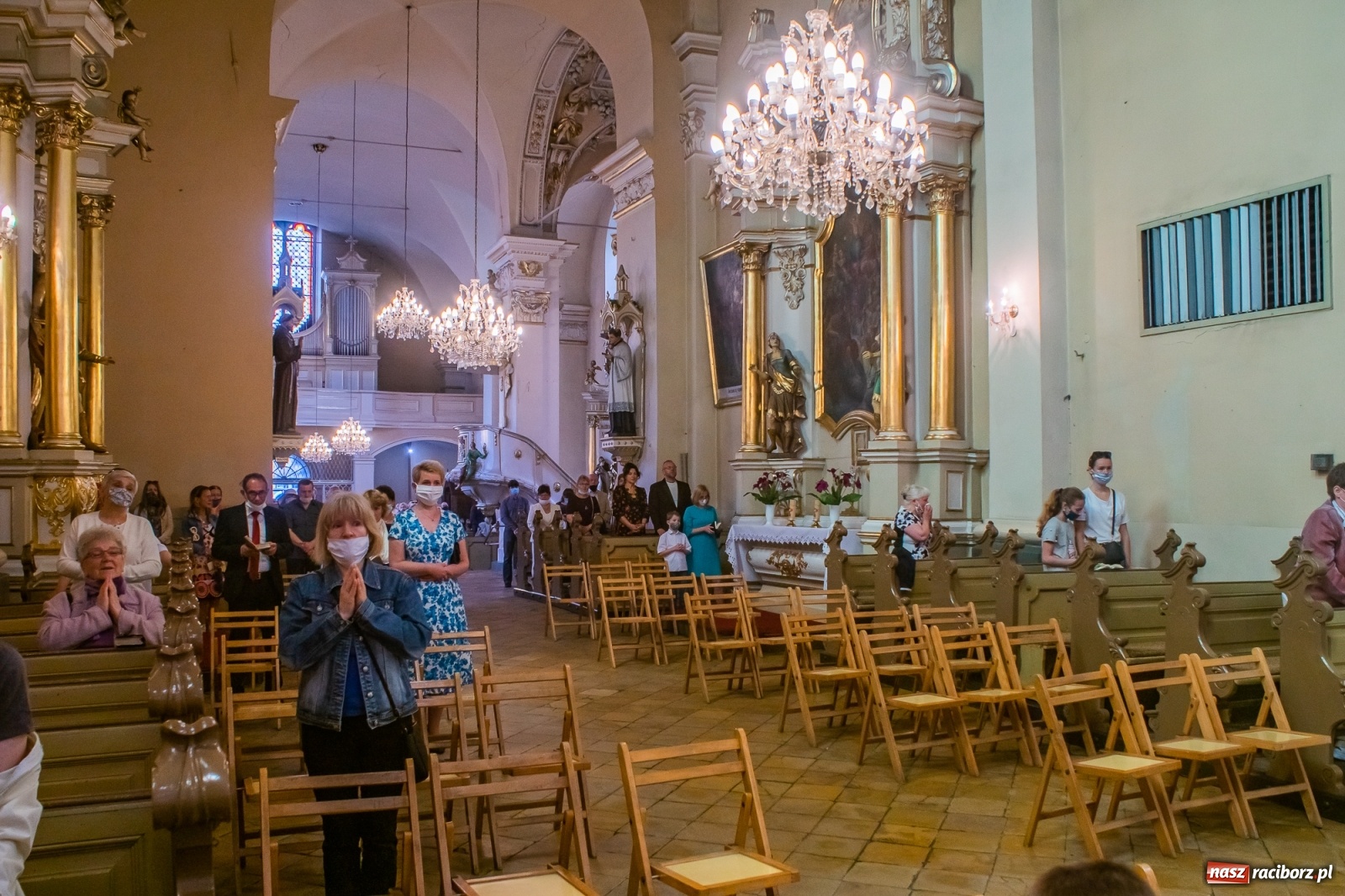 Zdjęcie w galerii na portalu naszraciborz.pl: Parafia WNMP. Najświętszy Sakrament przy św. Sebastianie - patronie od morowego powietrza  wiadomości z regionu