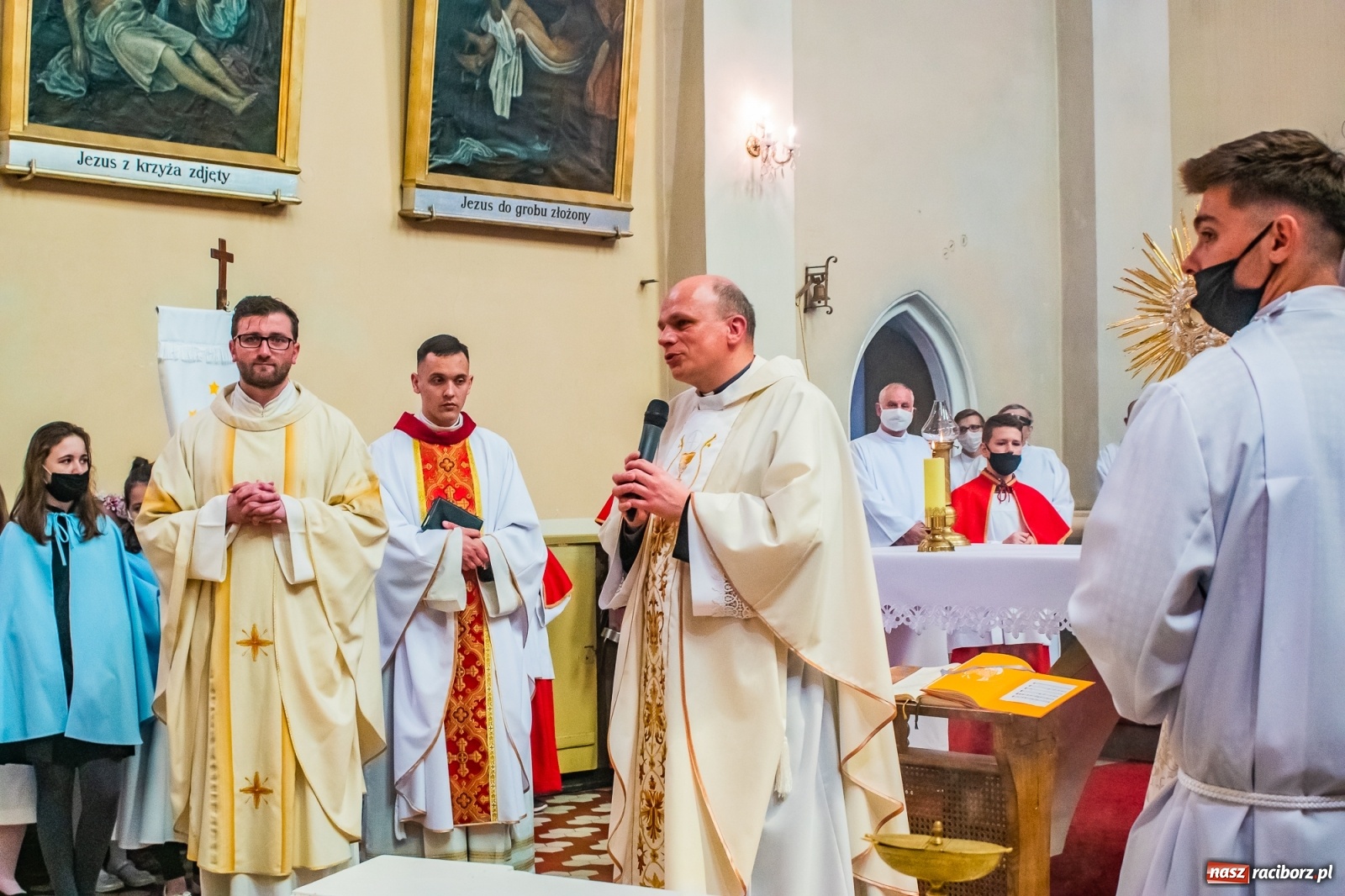 Zdjęcie w galerii na portalu naszraciborz.pl: Parafia WNMP. Najświętszy Sakrament przy św. Sebastianie - patronie od morowego powietrza  wiadomości z regionu