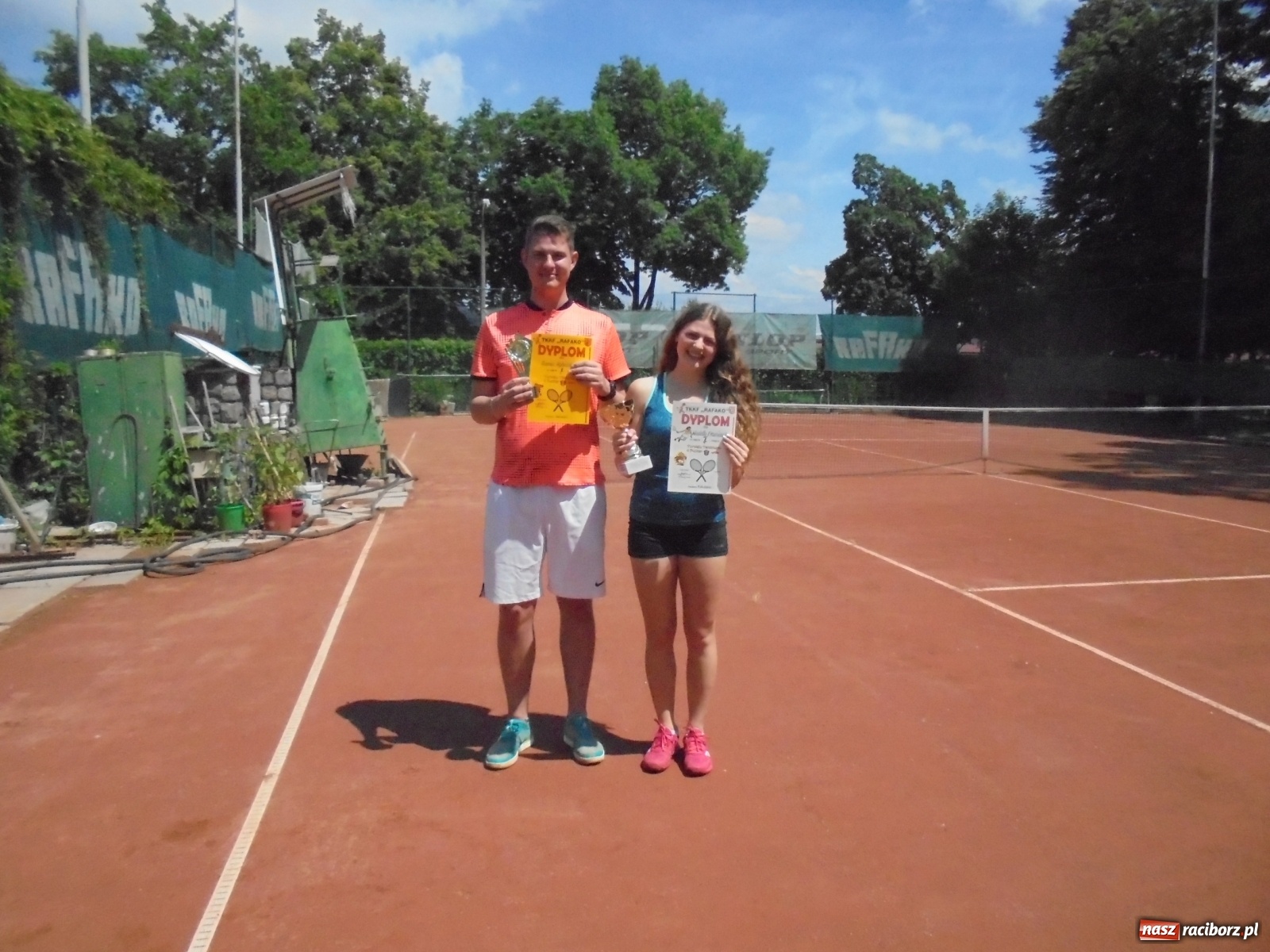 Zdjęcie w galerii na portalu naszraciborz.pl: Tenisowe zmagania o puchar prezesa TKKF Rafako wiadomości z regionu