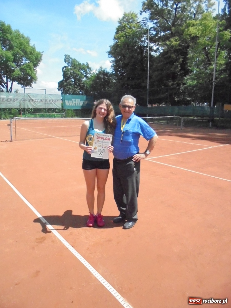 Zdjęcie w galerii na portalu naszraciborz.pl: Tenisowe zmagania o puchar prezesa TKKF Rafako wiadomości z regionu