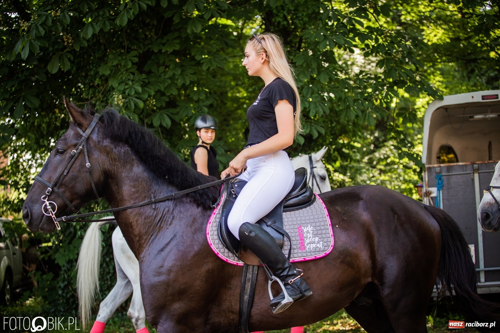 Zdjęcie w galerii na portalu naszraciborz.pl: II Konna Procesja św. Urbana w Łubowicach wiadomości z regionu