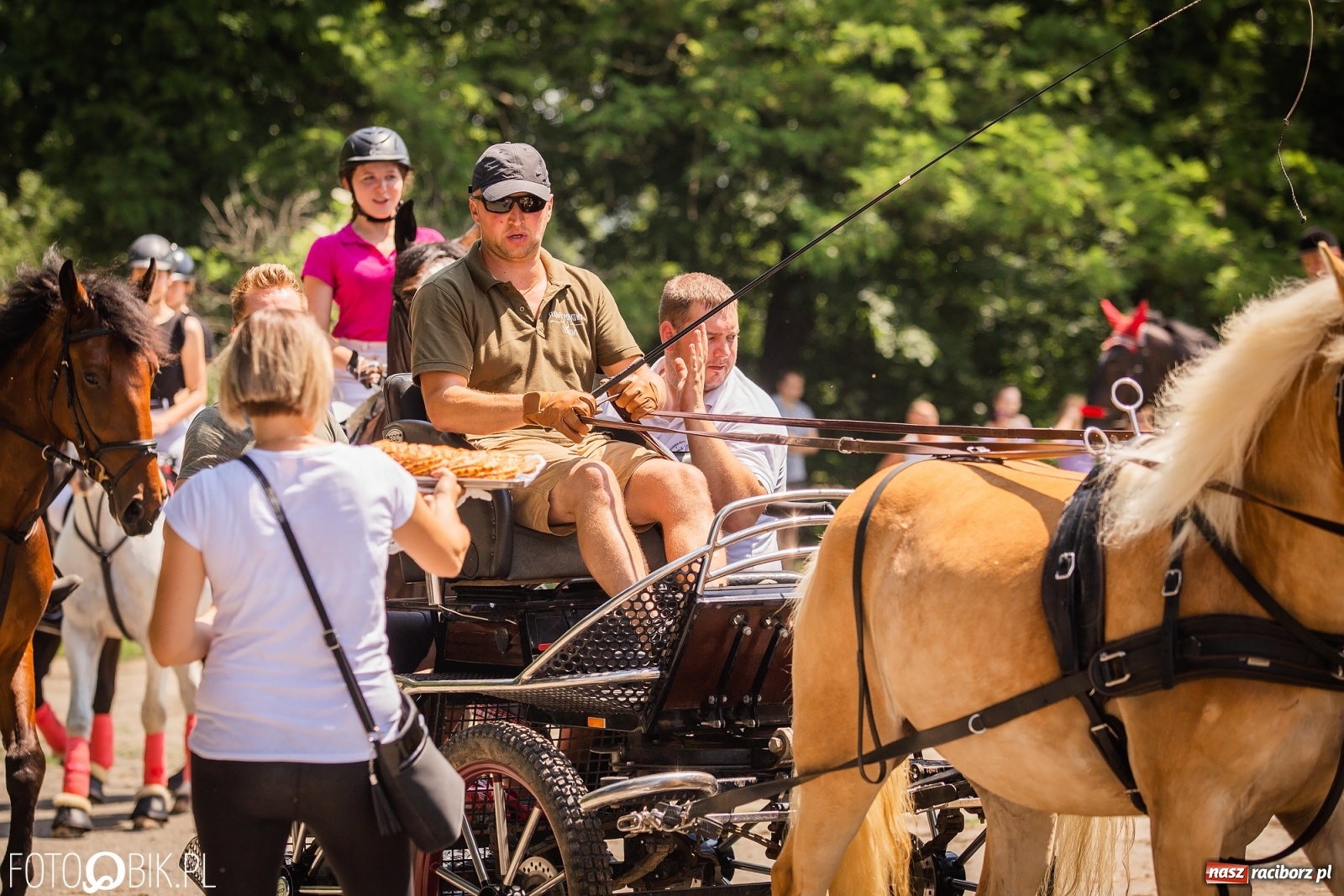 Zdjęcie w galerii na portalu naszraciborz.pl: II Konna Procesja św. Urbana w Łubowicach wiadomości z regionu