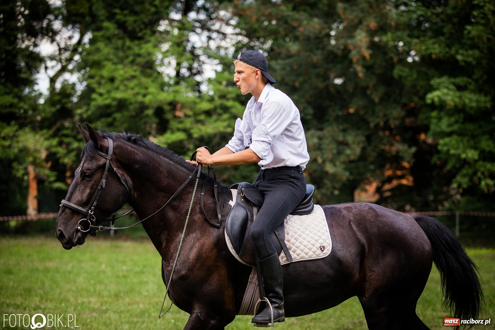 Zdjęcie w galerii na portalu naszraciborz.pl: II Konna Procesja św. Urbana w Łubowicach wiadomości z regionu