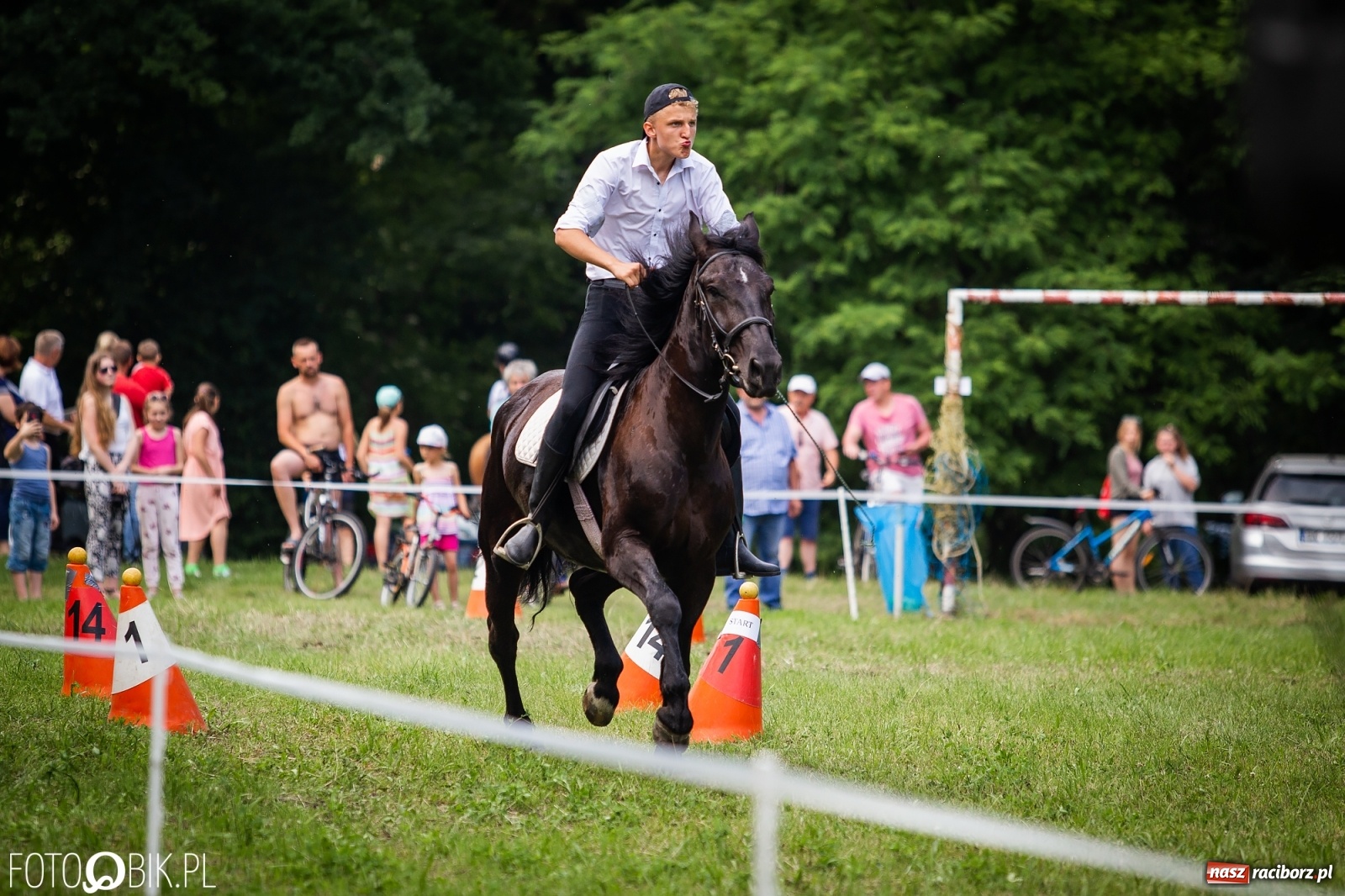 Zdjęcie w galerii na portalu naszraciborz.pl: II Konna Procesja św. Urbana w Łubowicach wiadomości z regionu