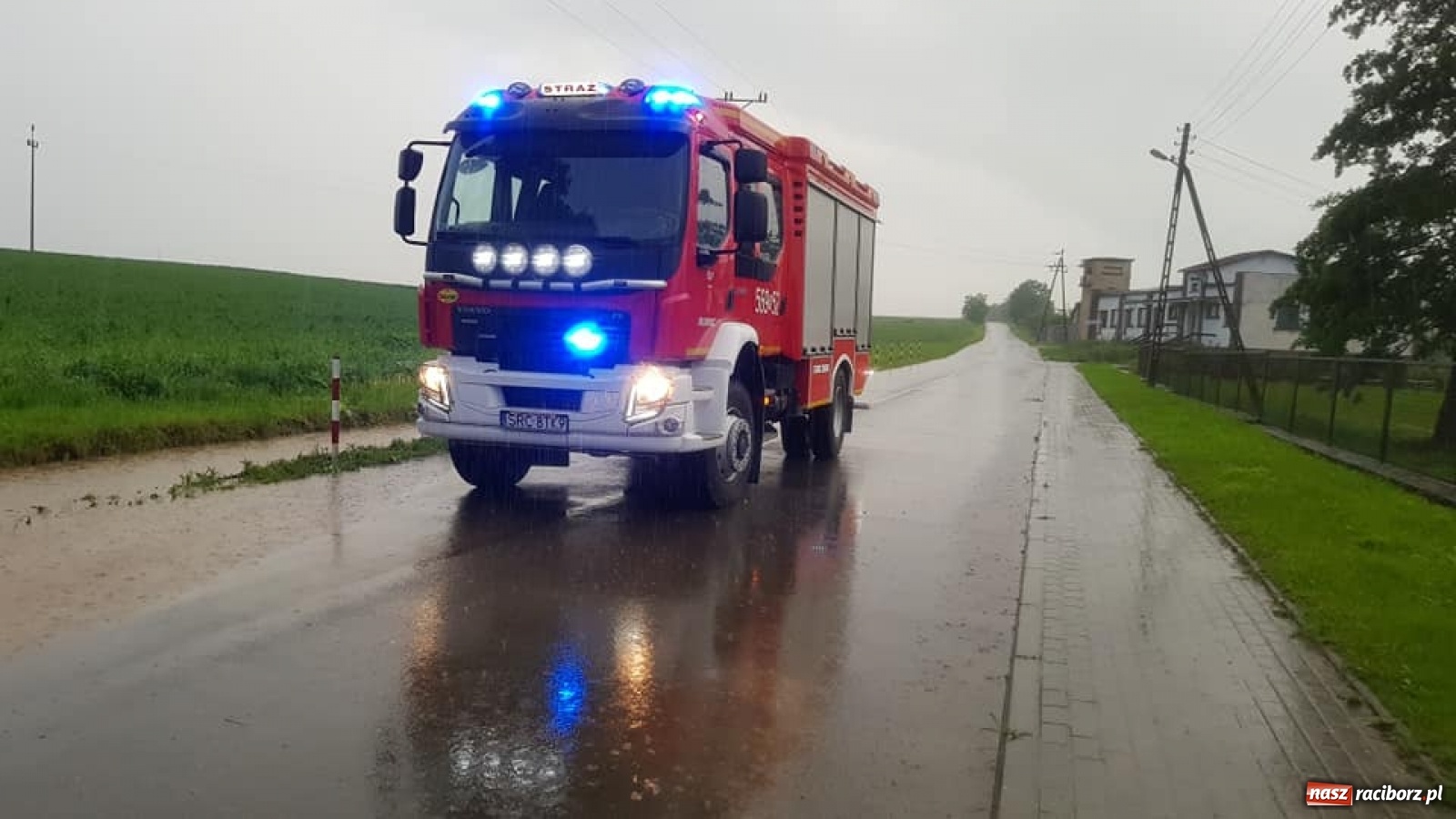 Zdjęcie w galerii na portalu naszraciborz.pl: Raport 998. Woda pokazała swą niszczycielską moc [FOTO i WIDEO] wiadomości z regionu