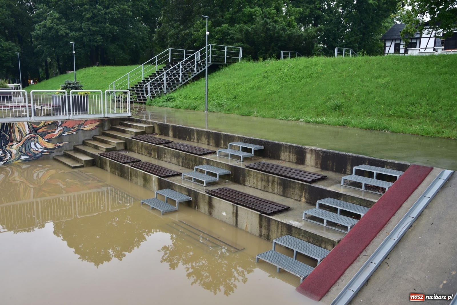 Zdjęcie w galerii na portalu naszraciborz.pl: Wezbranie Odry 20.06.2020 Racibórz - Grzegorzowice [ZDJĘCIA] wiadomości z regionu