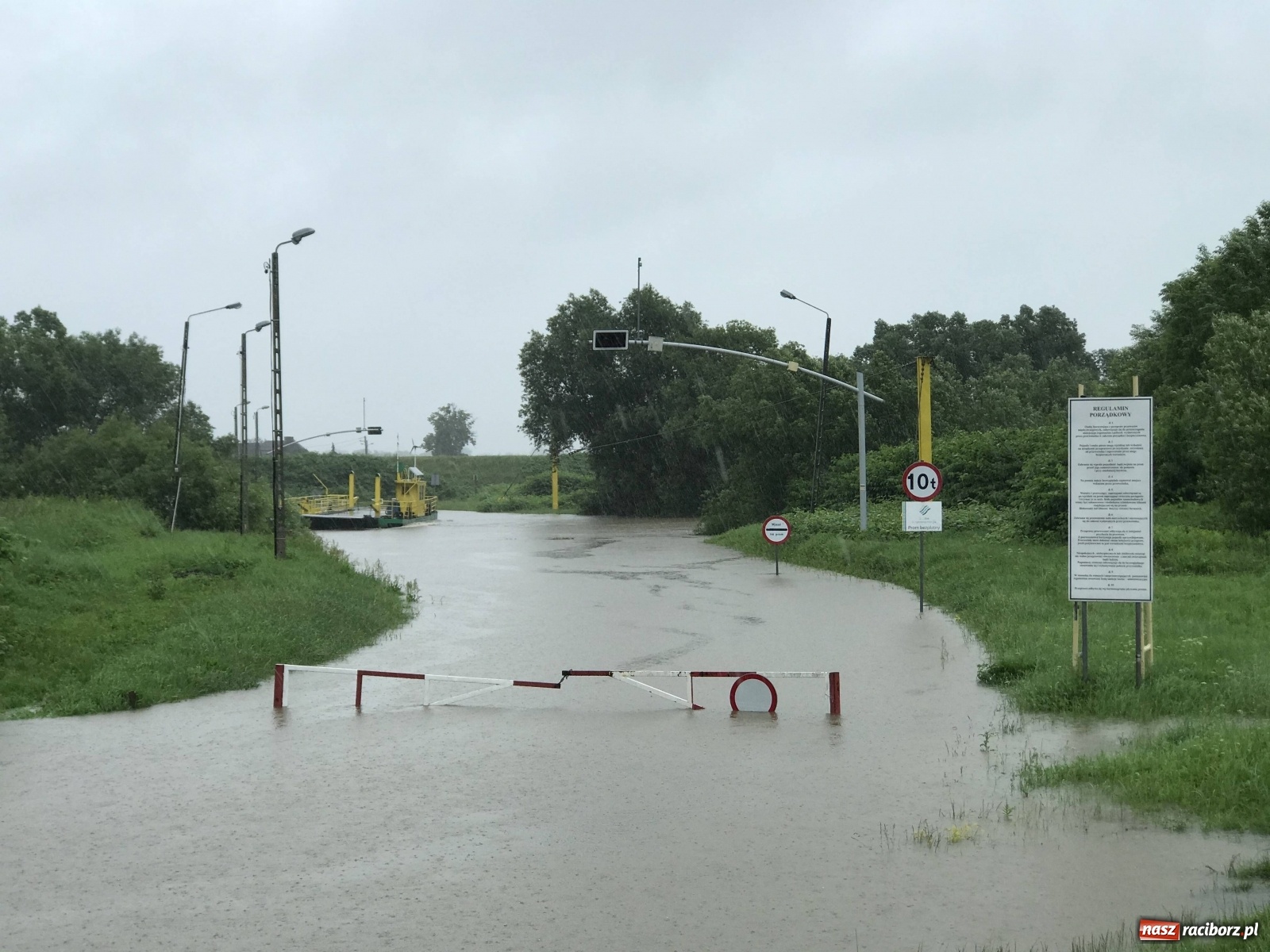 Zdjęcie w galerii na portalu naszraciborz.pl: Wezbranie Odry 20.06.2020 Racibórz - Grzegorzowice [ZDJĘCIA] wiadomości z regionu