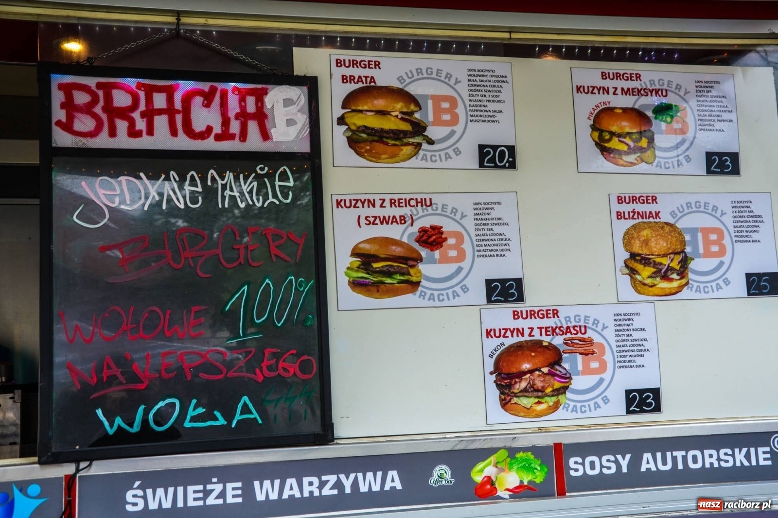 Zdjęcie w galerii na portalu naszraciborz.pl: Na Zamku Piastowskim ruszył Weekend Food Trucków  wiadomości z regionu