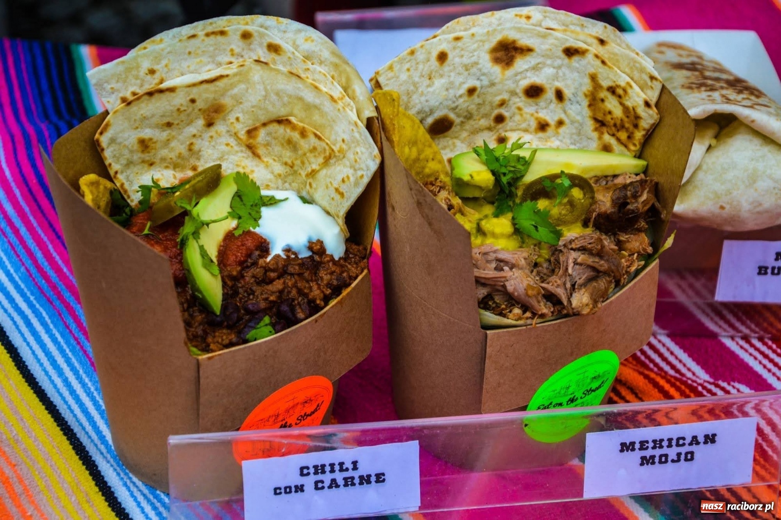 Zdjęcie w galerii na portalu naszraciborz.pl: Na Zamku Piastowskim ruszył Weekend Food Trucków  wiadomości z regionu