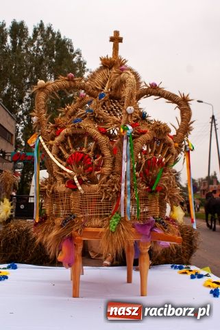 Zdjęcie w galerii na portalu naszraciborz.pl: Bo przyjaciołom się UFO wiadomości z regionu