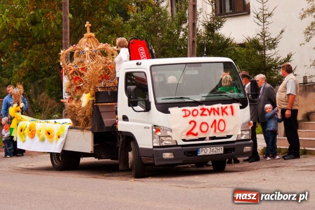 Zdjęcie w galerii na portalu naszraciborz.pl: Bo przyjaciołom się UFO wiadomości z regionu
