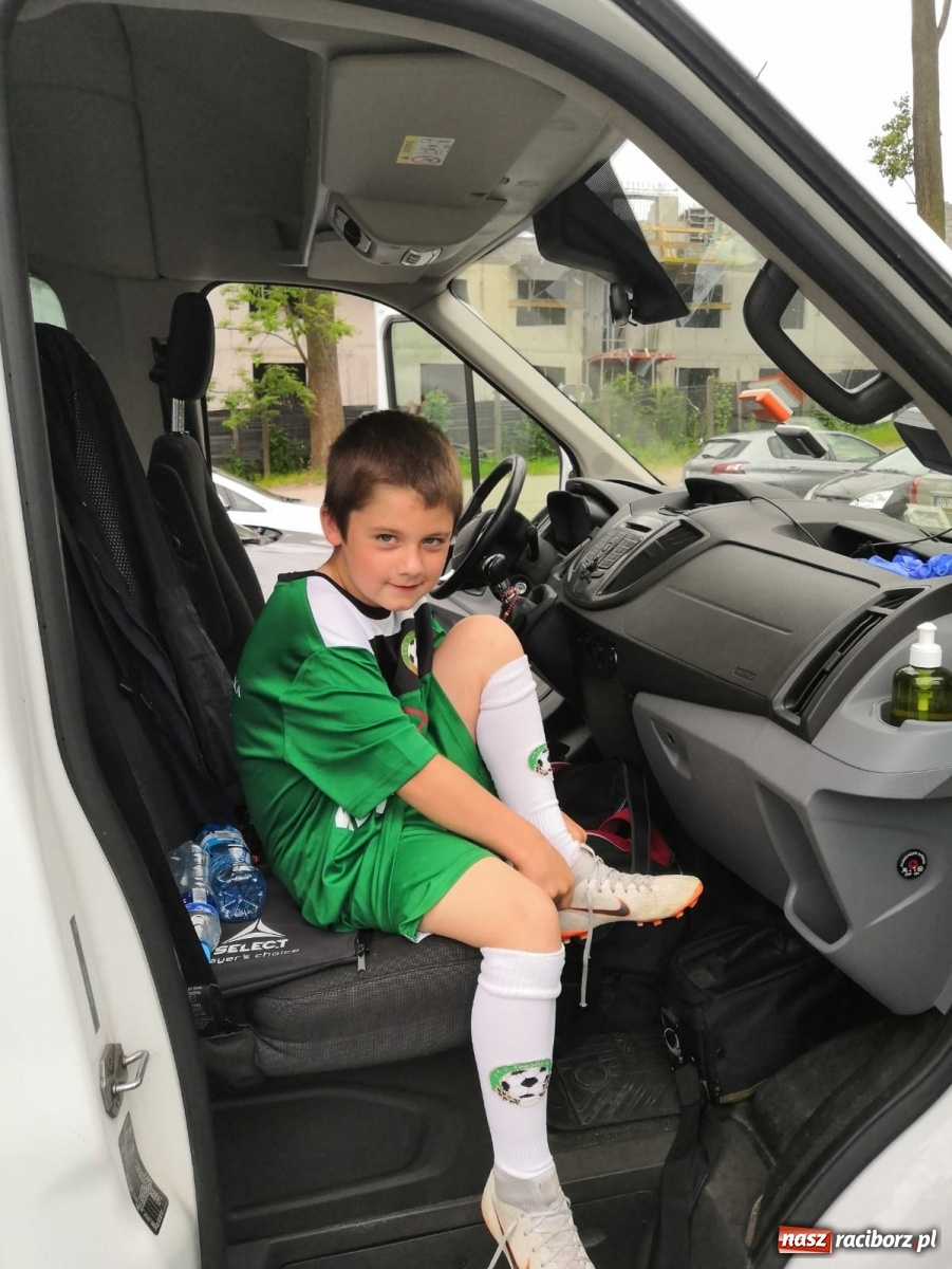 Zdjęcie w galerii na portalu naszraciborz.pl: Współpraca trwa. Akademia LKS Tworków na grze kontrolnej w Krakowie wiadomości z regionu