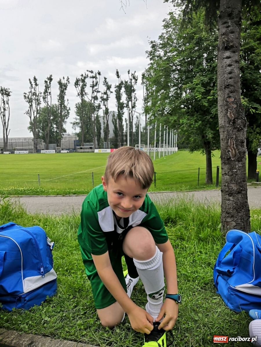 Zdjęcie w galerii na portalu naszraciborz.pl: Współpraca trwa. Akademia LKS Tworków na grze kontrolnej w Krakowie wiadomości z regionu