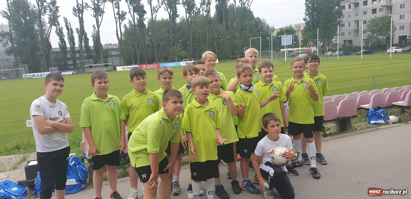 Zdjęcie w galerii na portalu naszraciborz.pl: Współpraca trwa. Akademia LKS Tworków na grze kontrolnej w Krakowie wiadomości z regionu