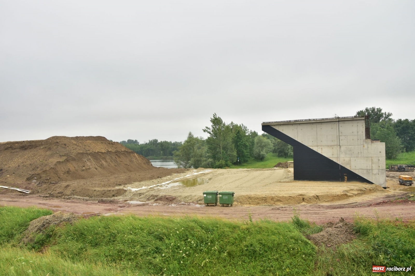 Zdjęcie w galerii na portalu naszraciborz.pl: Raport z budowy wschodniej obwodnicy Raciborza  wiadomości z regionu
