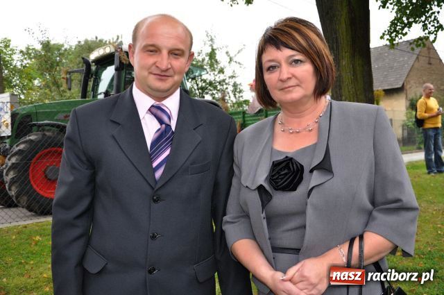 Zdjęcie w galerii na portalu naszraciborz.pl: Korowód ze smerfami i teletubisiami... wiadomości z regionu