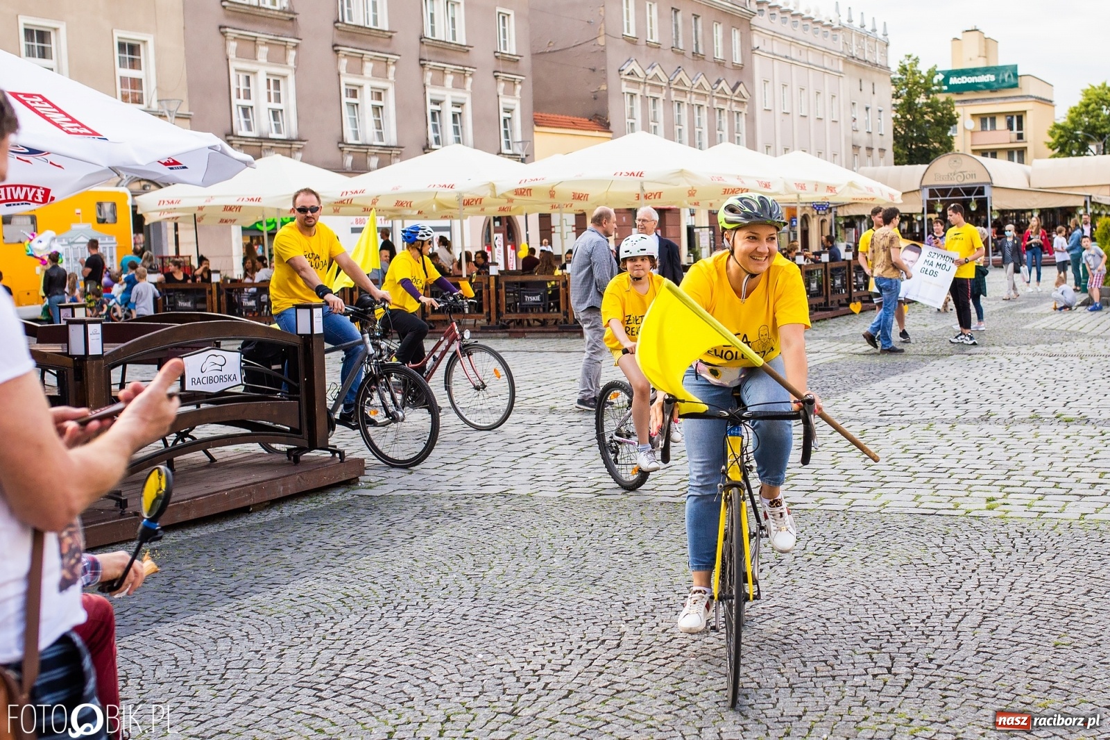 Zdjęcie w galerii na portalu naszraciborz.pl: Belweder na kółkach zaparkował na raciborskim Rynku [FOTO i WIDEO] wiadomości z regionu