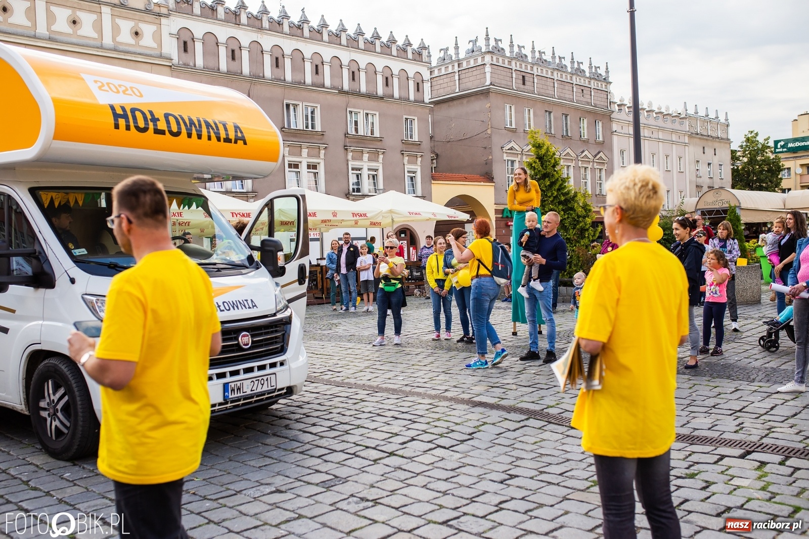 Zdjęcie w galerii na portalu naszraciborz.pl: Belweder na kółkach zaparkował na raciborskim Rynku [FOTO i WIDEO] wiadomości z regionu