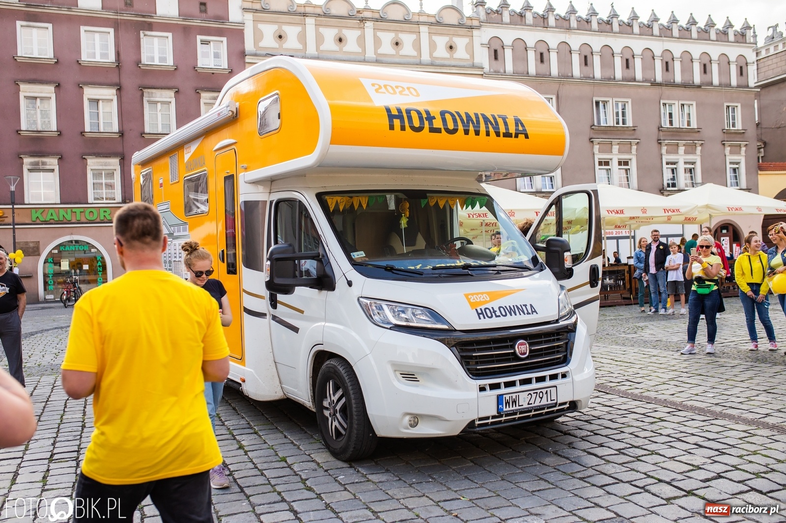 Zdjęcie w galerii na portalu naszraciborz.pl: Belweder na kółkach zaparkował na raciborskim Rynku [FOTO i WIDEO] wiadomości z regionu