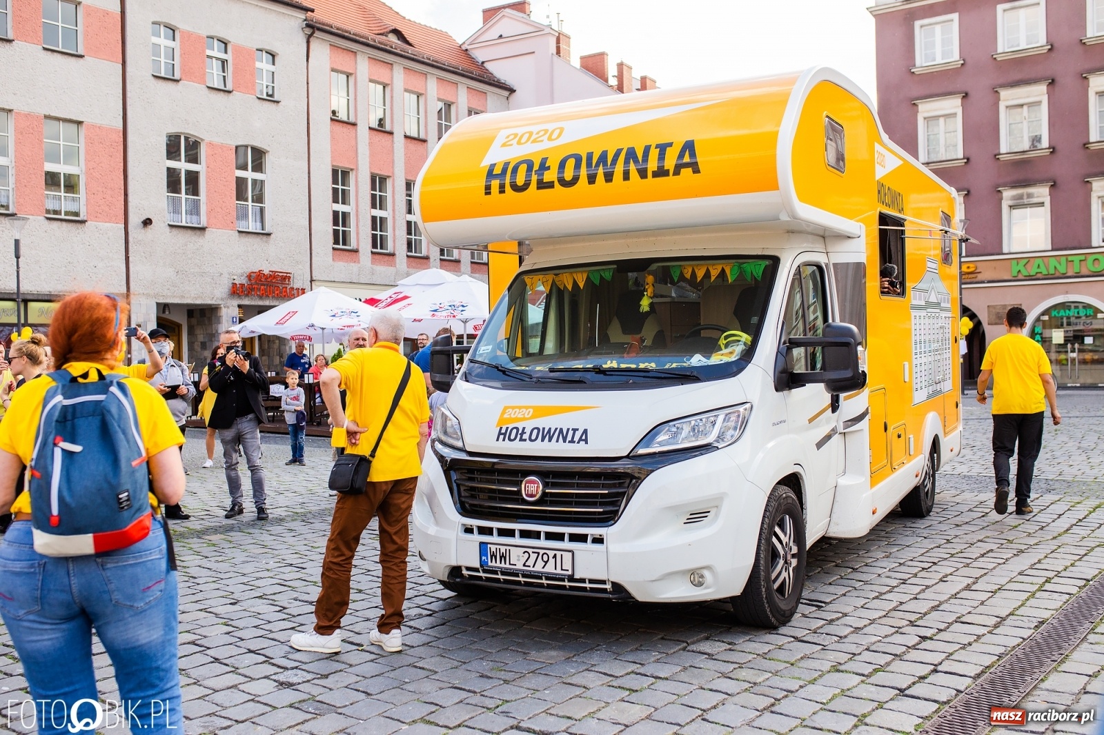 Zdjęcie w galerii na portalu naszraciborz.pl: Belweder na kółkach zaparkował na raciborskim Rynku [FOTO i WIDEO] wiadomości z regionu