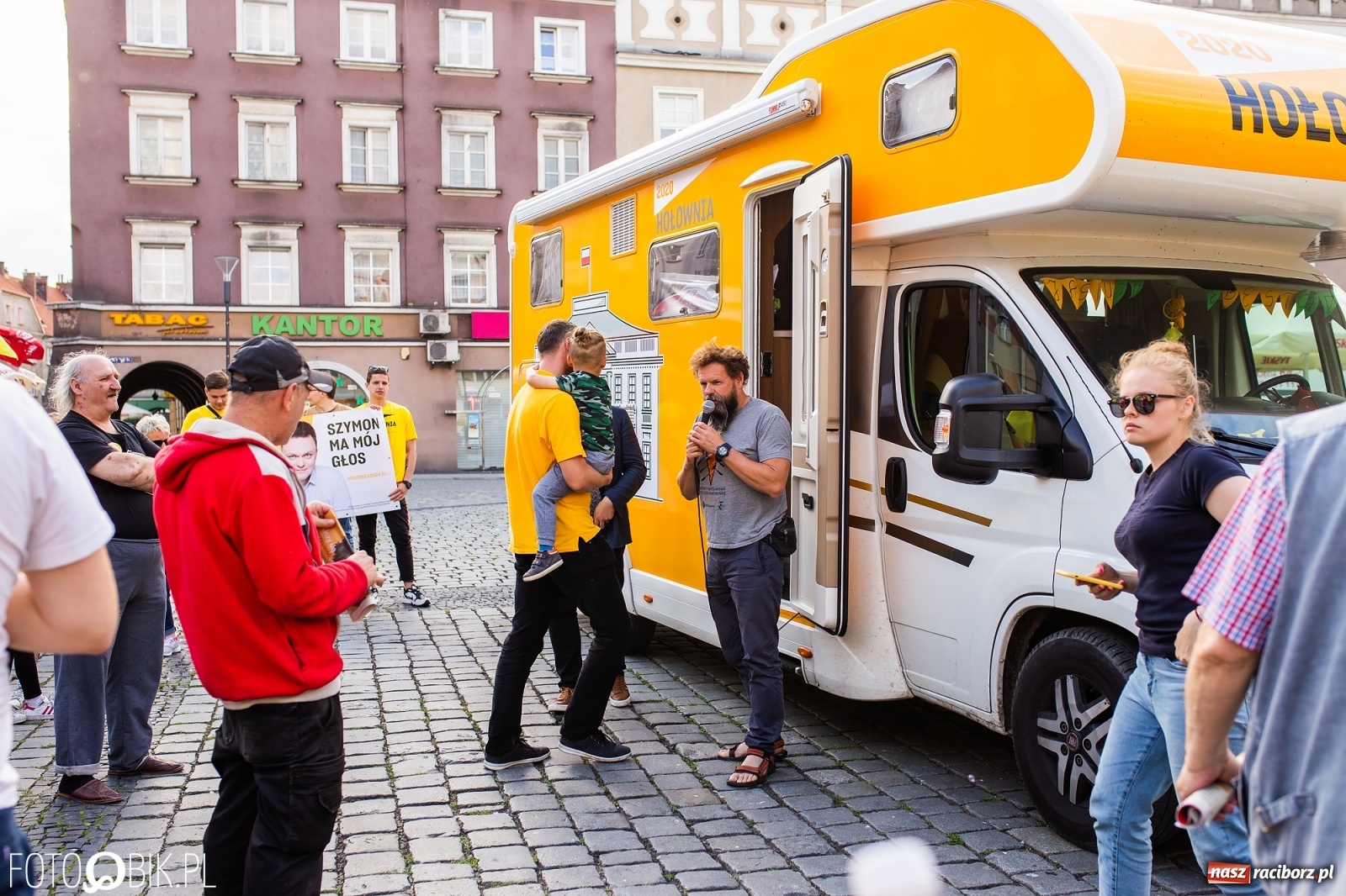 Zdjęcie w galerii na portalu naszraciborz.pl: Belweder na kółkach zaparkował na raciborskim Rynku [FOTO i WIDEO] wiadomości z regionu