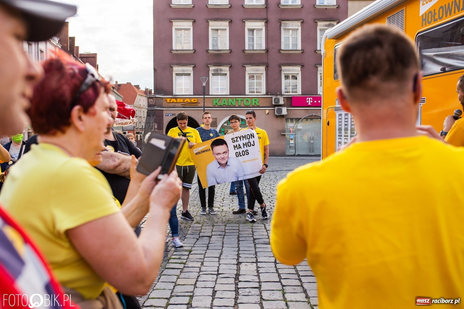 Zdjęcie w galerii na portalu naszraciborz.pl: Belweder na kółkach zaparkował na raciborskim Rynku [FOTO i WIDEO] wiadomości z regionu