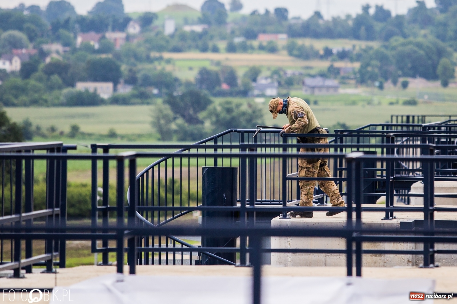 Zdjęcie w galerii na portalu naszraciborz.pl: Premier Morawiecki z roboczą wizytą na terenie zbiornika Racibórz [FOTO i WIDEO] wiadomości z regionu