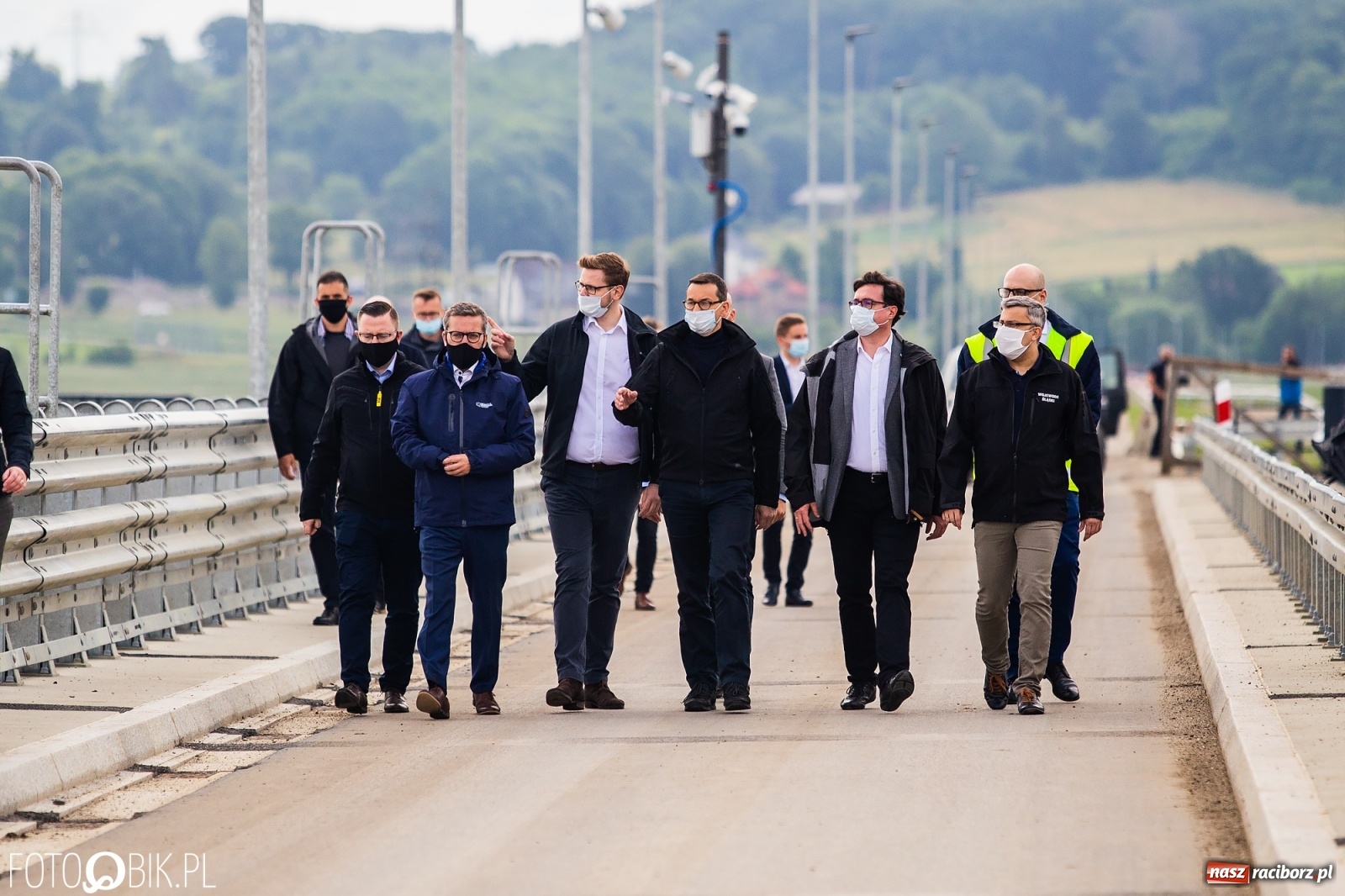 Zdjęcie w galerii na portalu naszraciborz.pl: Premier Morawiecki z roboczą wizytą na terenie zbiornika Racibórz [FOTO i WIDEO] wiadomości z regionu
