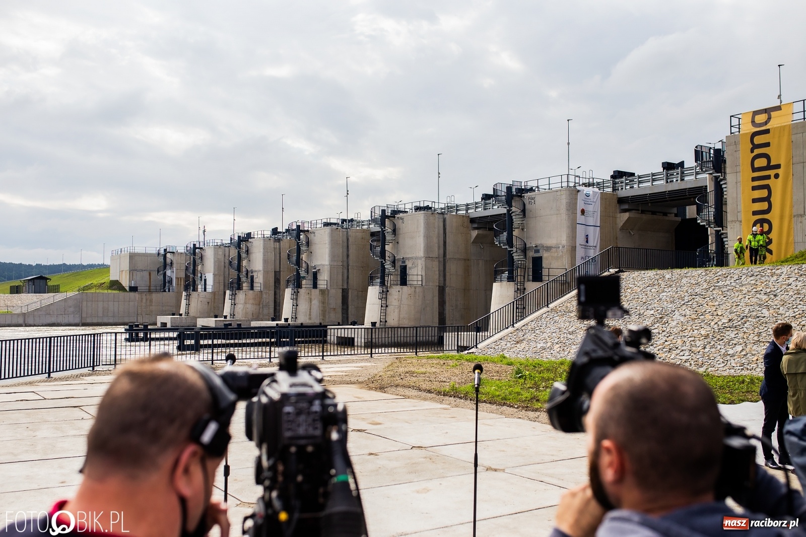 Zdjęcie w galerii na portalu naszraciborz.pl: Premier Morawiecki z roboczą wizytą na terenie zbiornika Racibórz [FOTO i WIDEO] wiadomości z regionu