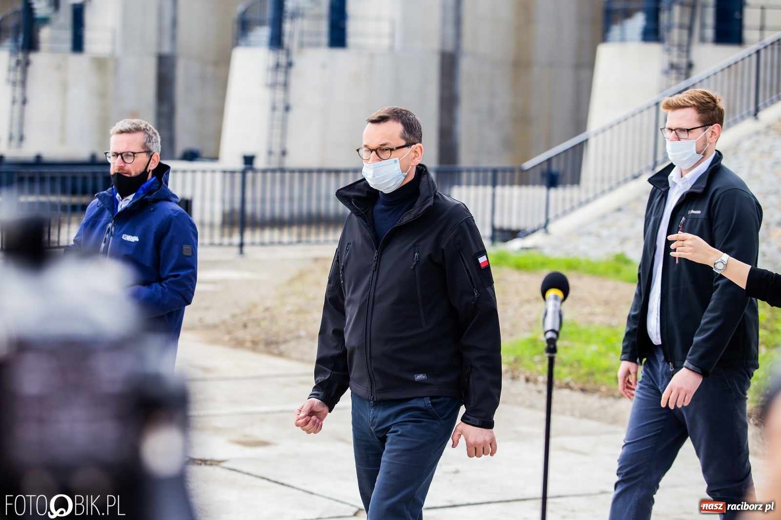 Zdjęcie w galerii na portalu naszraciborz.pl: Premier Morawiecki z roboczą wizytą na terenie zbiornika Racibórz [FOTO i WIDEO] wiadomości z regionu