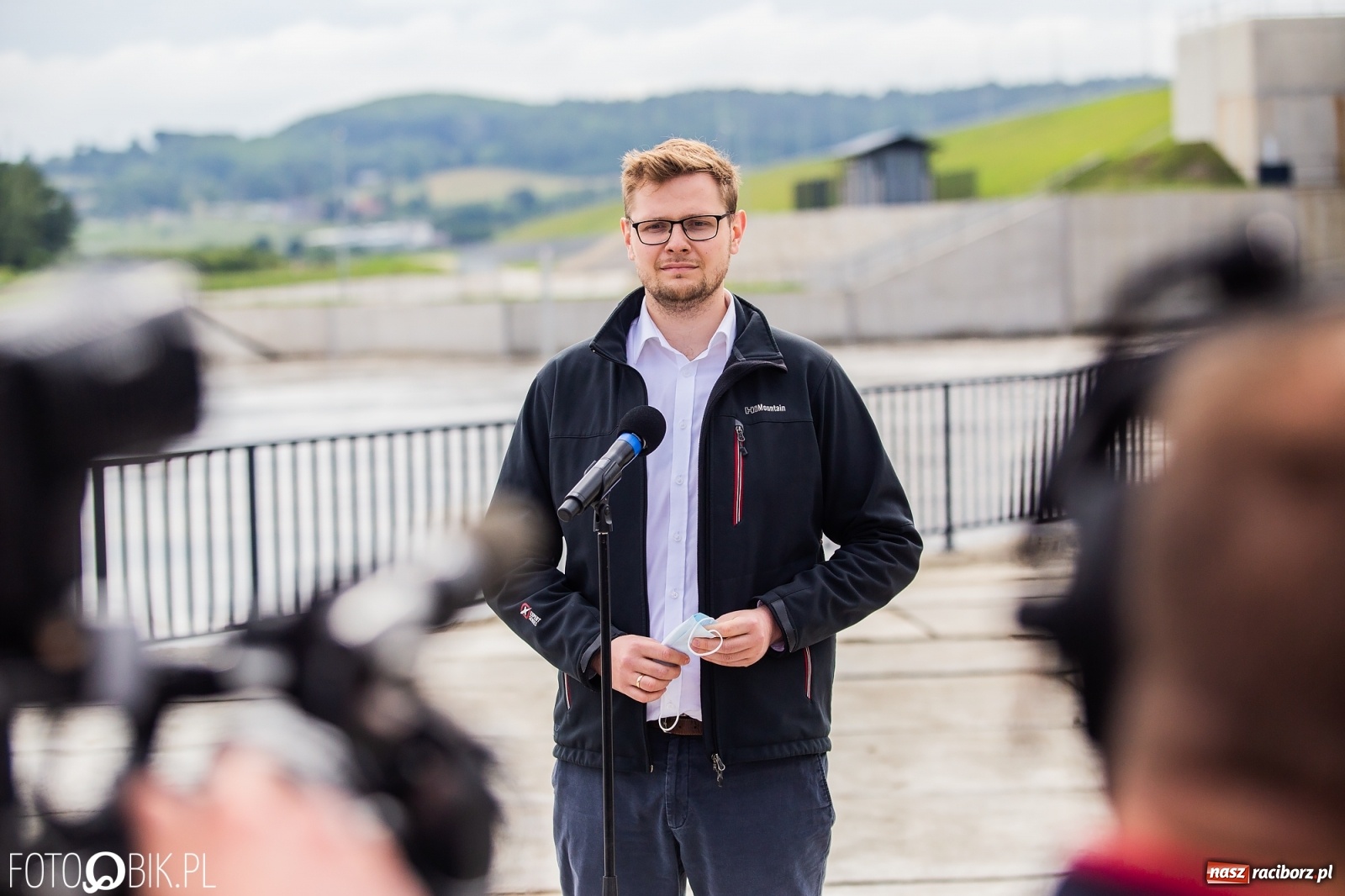 Zdjęcie w galerii na portalu naszraciborz.pl: Premier Morawiecki z roboczą wizytą na terenie zbiornika Racibórz [FOTO i WIDEO] wiadomości z regionu