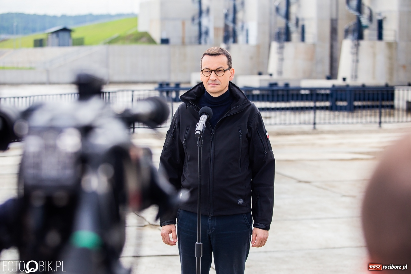 Zdjęcie w galerii na portalu naszraciborz.pl: Premier Morawiecki z roboczą wizytą na terenie zbiornika Racibórz [FOTO i WIDEO] wiadomości z regionu