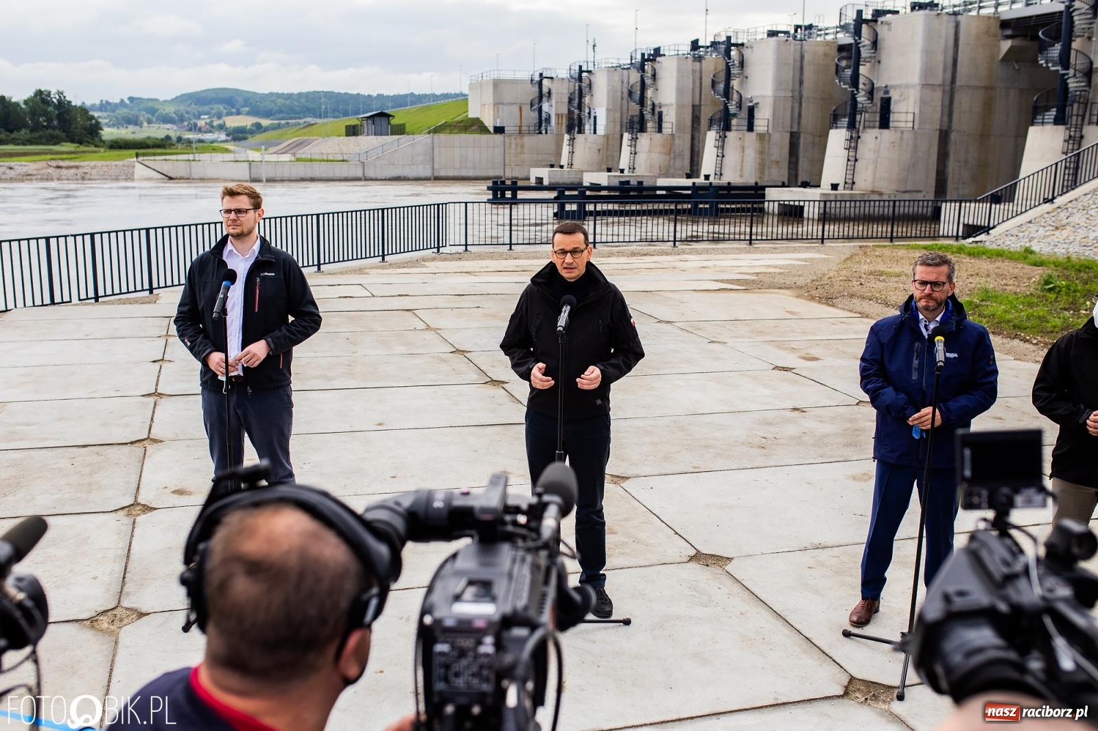Zdjęcie w galerii na portalu naszraciborz.pl: Premier Morawiecki z roboczą wizytą na terenie zbiornika Racibórz [FOTO i WIDEO] wiadomości z regionu