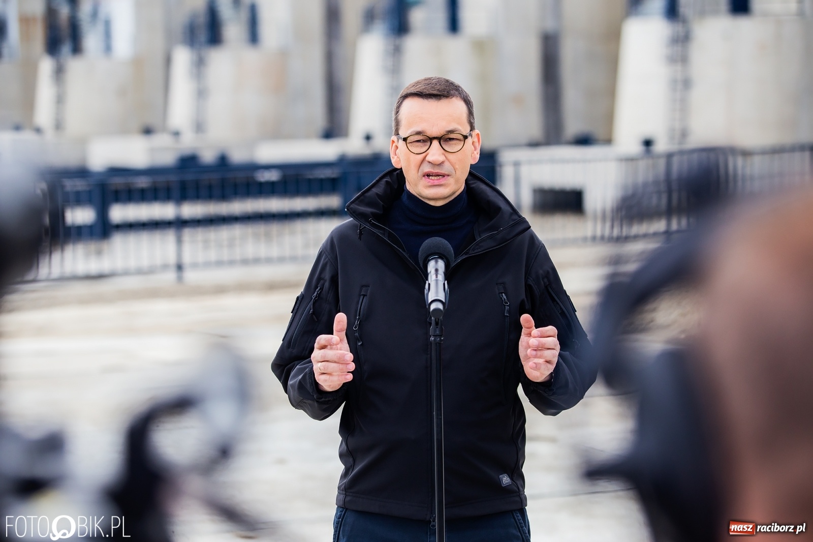 Zdjęcie w galerii na portalu naszraciborz.pl: Premier Morawiecki z roboczą wizytą na terenie zbiornika Racibórz [FOTO i WIDEO] wiadomości z regionu