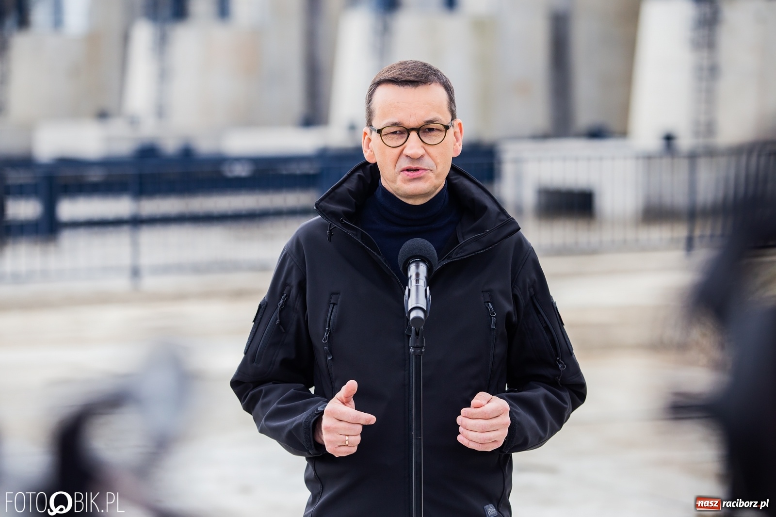 Zdjęcie w galerii na portalu naszraciborz.pl: Premier Morawiecki z roboczą wizytą na terenie zbiornika Racibórz [FOTO i WIDEO] wiadomości z regionu